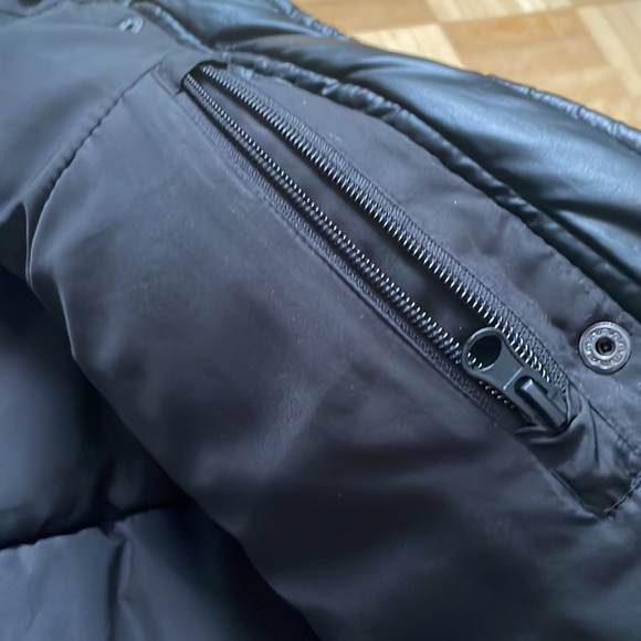 FASHIONNOVA - Black Puffer - Picture 4 of 8